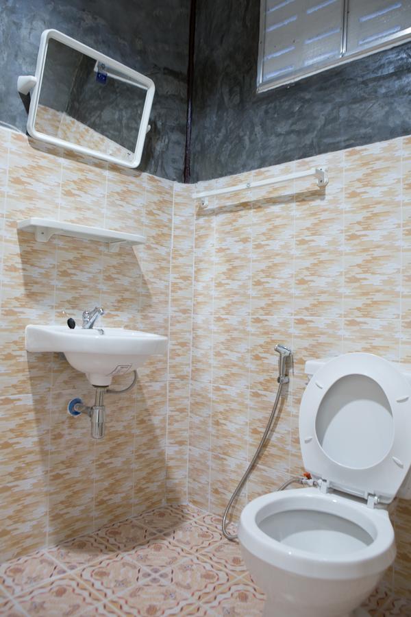 ฺbaan Tonglong Homestay ハンドン エクステリア 写真
