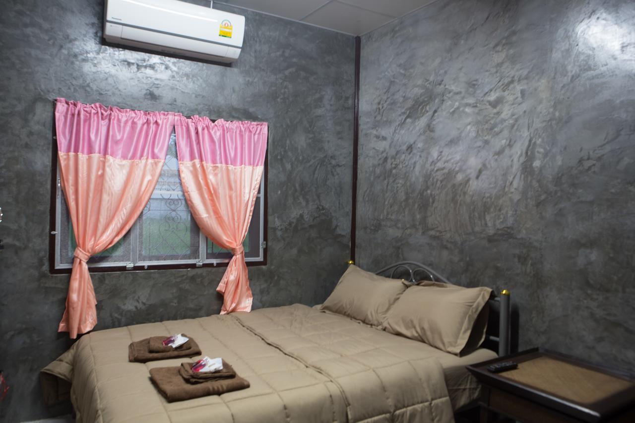 ฺbaan Tonglong Homestay ハンドン エクステリア 写真