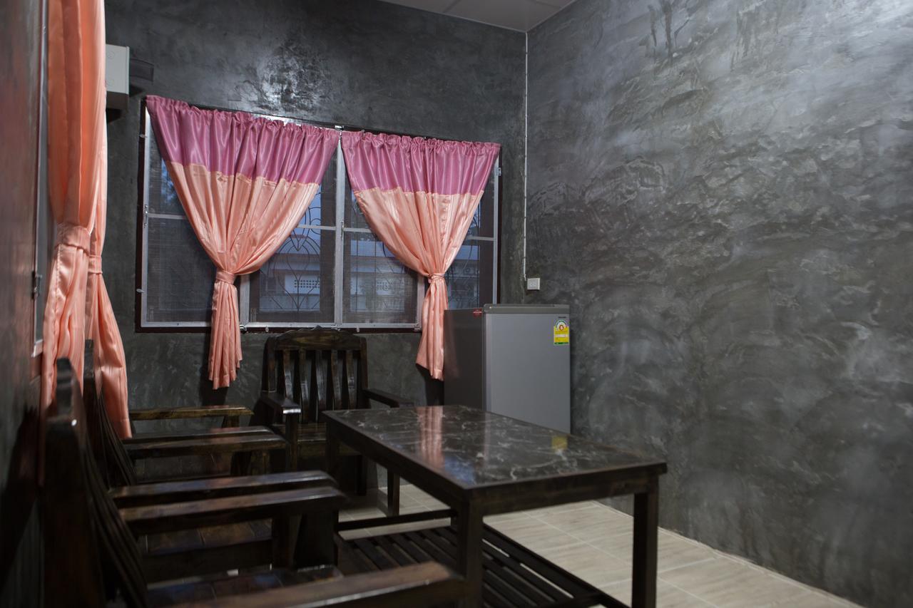 ฺbaan Tonglong Homestay ハンドン エクステリア 写真